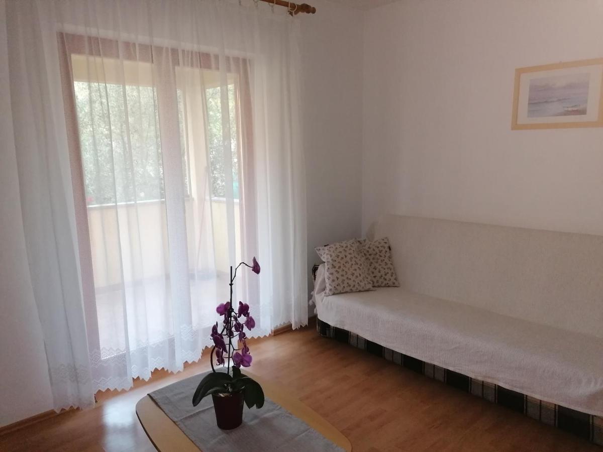 Apartments Maria พูลา ภายนอก รูปภาพ